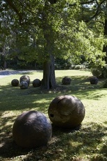 Sculpture Spheres Balls Grace Knowlton 2 Maria Robledo Gardenista GK86-cu s9999x323