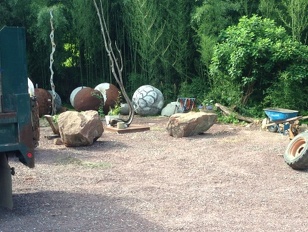 Sculpture Spheres Balls IMG 1301 GK86-cu s9999x323