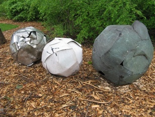 Sculpture Spheres Balls IMG 3541 GK86-cu s9999x323